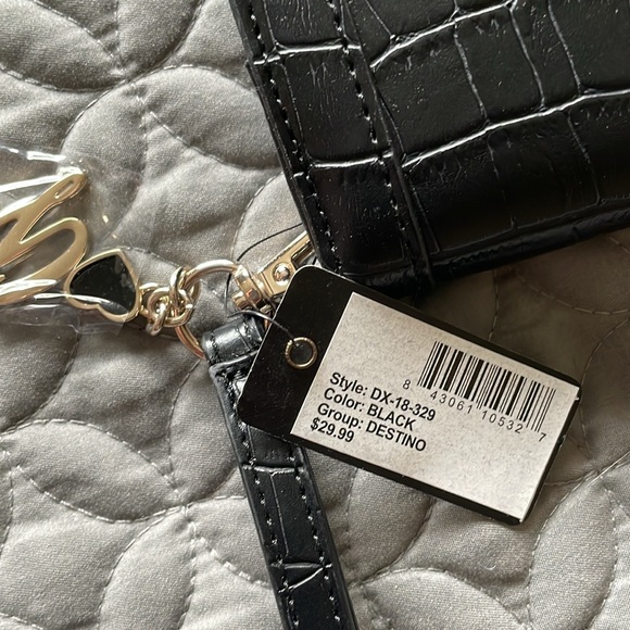 Guess wallet - Picture 2 of 6